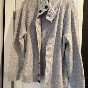 GAP Heather Gray Knit Sweater